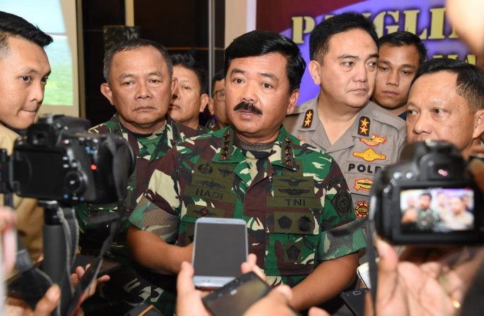 Panglima TNI Tegaskan Sinergitas Dihadapan 189 Komandan Satuan TNI Polri di Jayapura