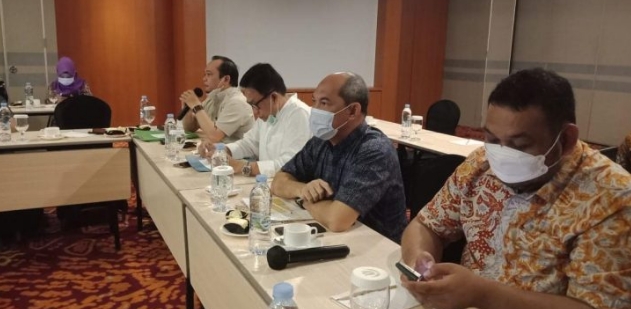 Sekda Provinsi Kalimantan Tengah mengikuti Rapat Kerja (Raker) Percepatan Tanam di Wilayah Pengembangan Kawasan Food Estate Kabupaten Kapuas.
