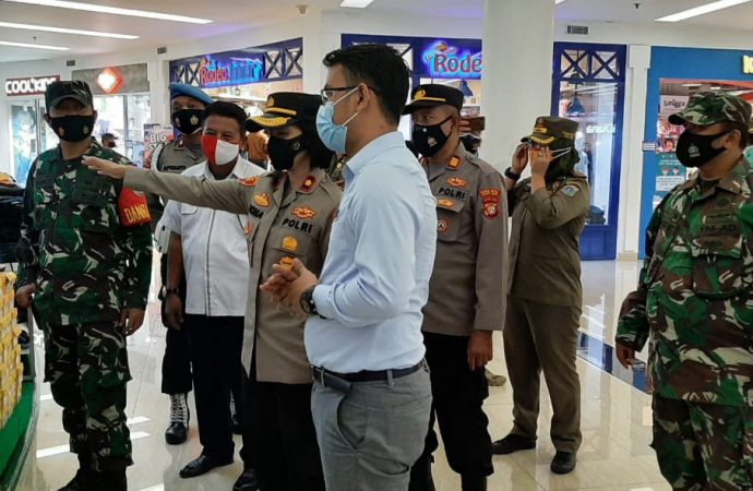 Polsek Tanjung Duren bersama Tiga Pilar gelar operasi Protokol Kesehatan di Mall Citraland